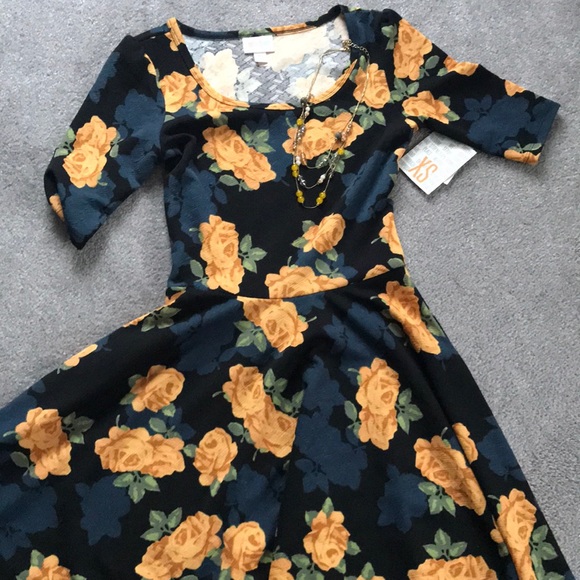 LuLaRoe Dresses & Skirts - ❗️Sale Today❗️ NWT Lularoe Floral Nicole XS